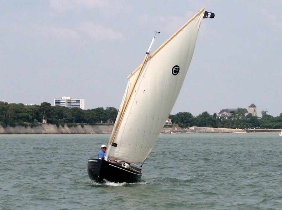 Ebihen 16, standing lug rig, strip planked